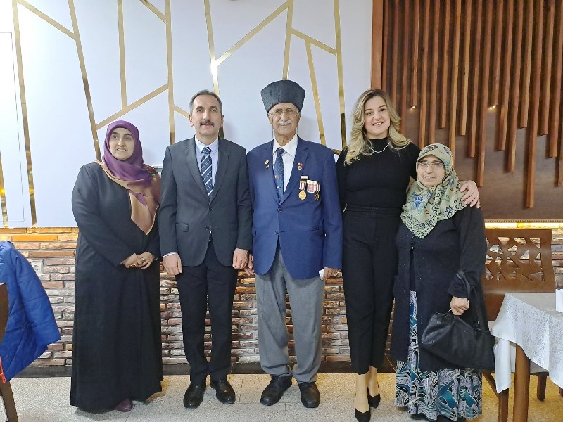 Kaymakam Murtaza DAYANÇ, Aziz Şehitlerimizin Muhterem Aileleri ve Kahraman Gazilerimizle İftar Programında Bir Araya Geldi.