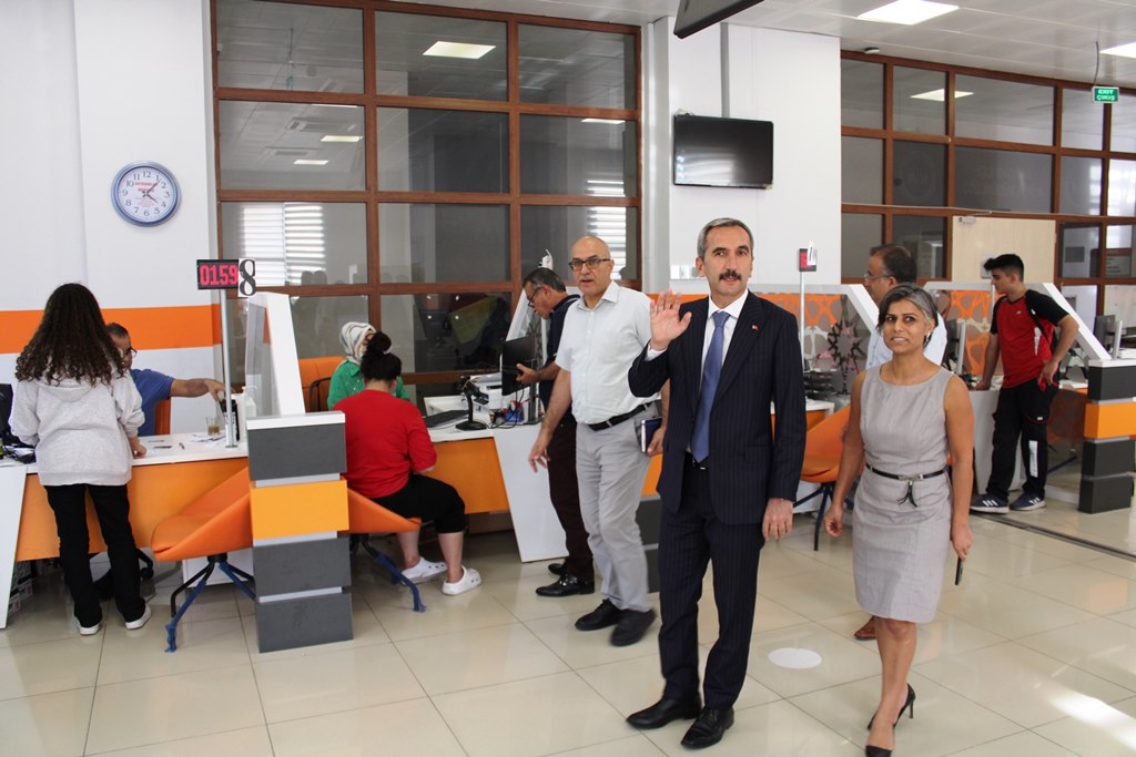 Kaymakam Murtaza DAYANÇ, Kaymakamlığımız Hükümet Konağındaki Kurumlarda İncelemelerde Bulundu.